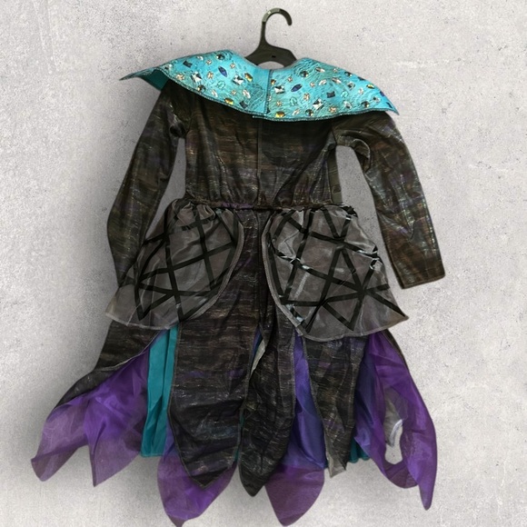 NEW Disney Descendants Uliana kids Costume Size Medium - Picture 5 of 6